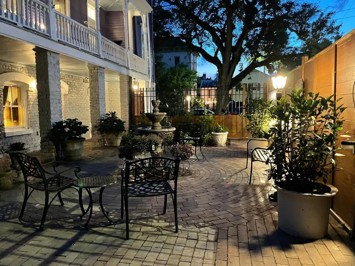 **** 住宿加早餐酒店 薩凡納Amethyst Garden住宿加早餐旅馆 美国